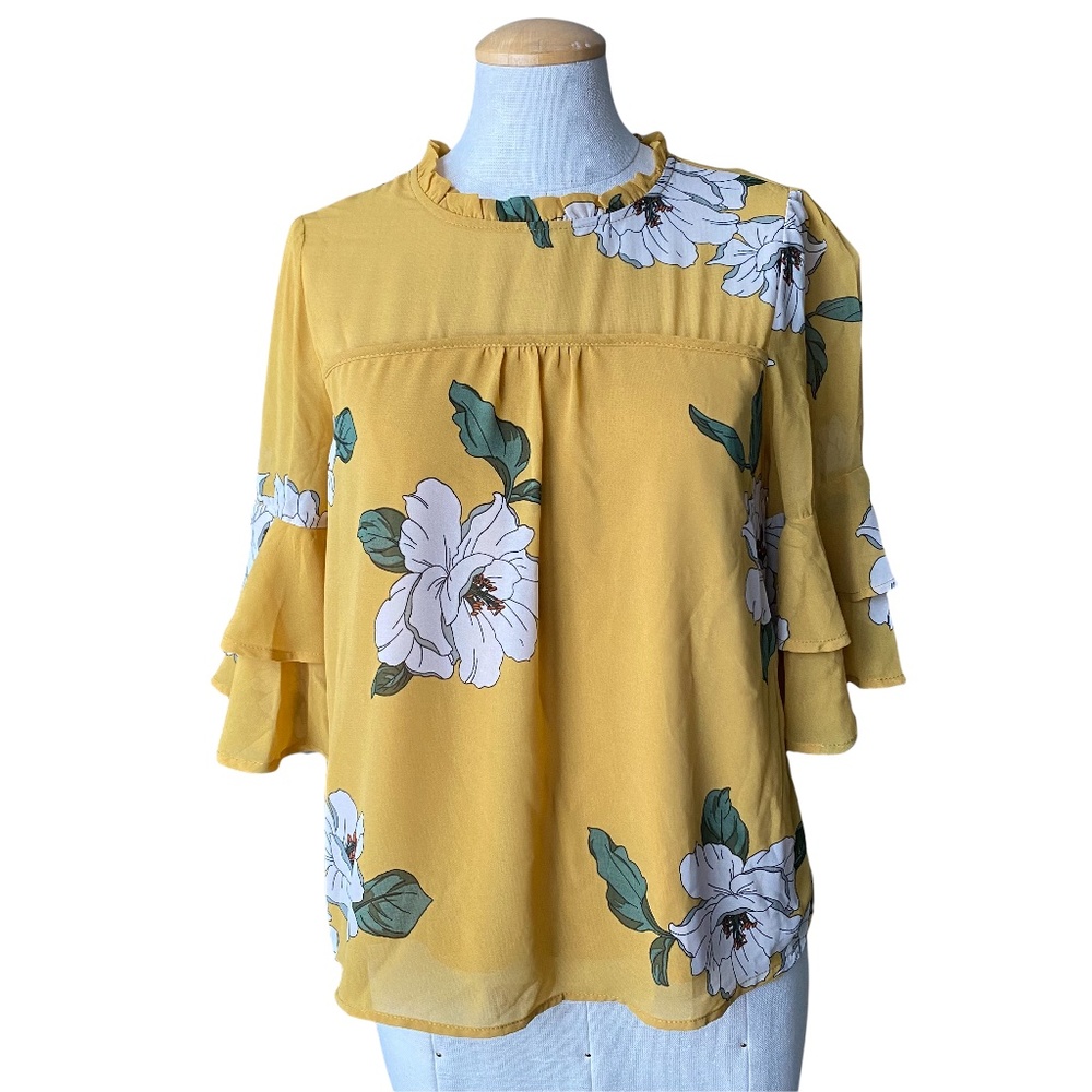 🌸 NWT Monteau Golden Yellow Floral Blouse Top with Tiered Ruffle Sleeves - Picture 1 of 6